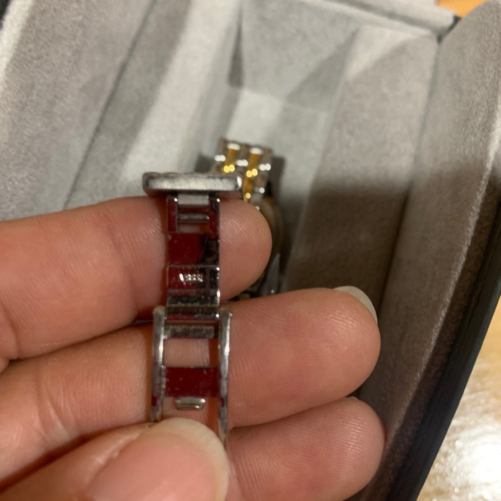 Movado watch - Picture 4 of 7